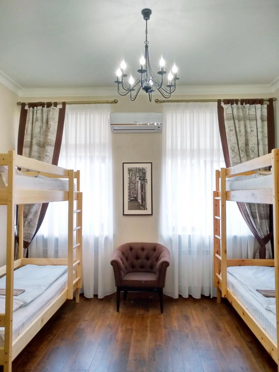 Hotel Belokorichi à Kiev Extérieur photo