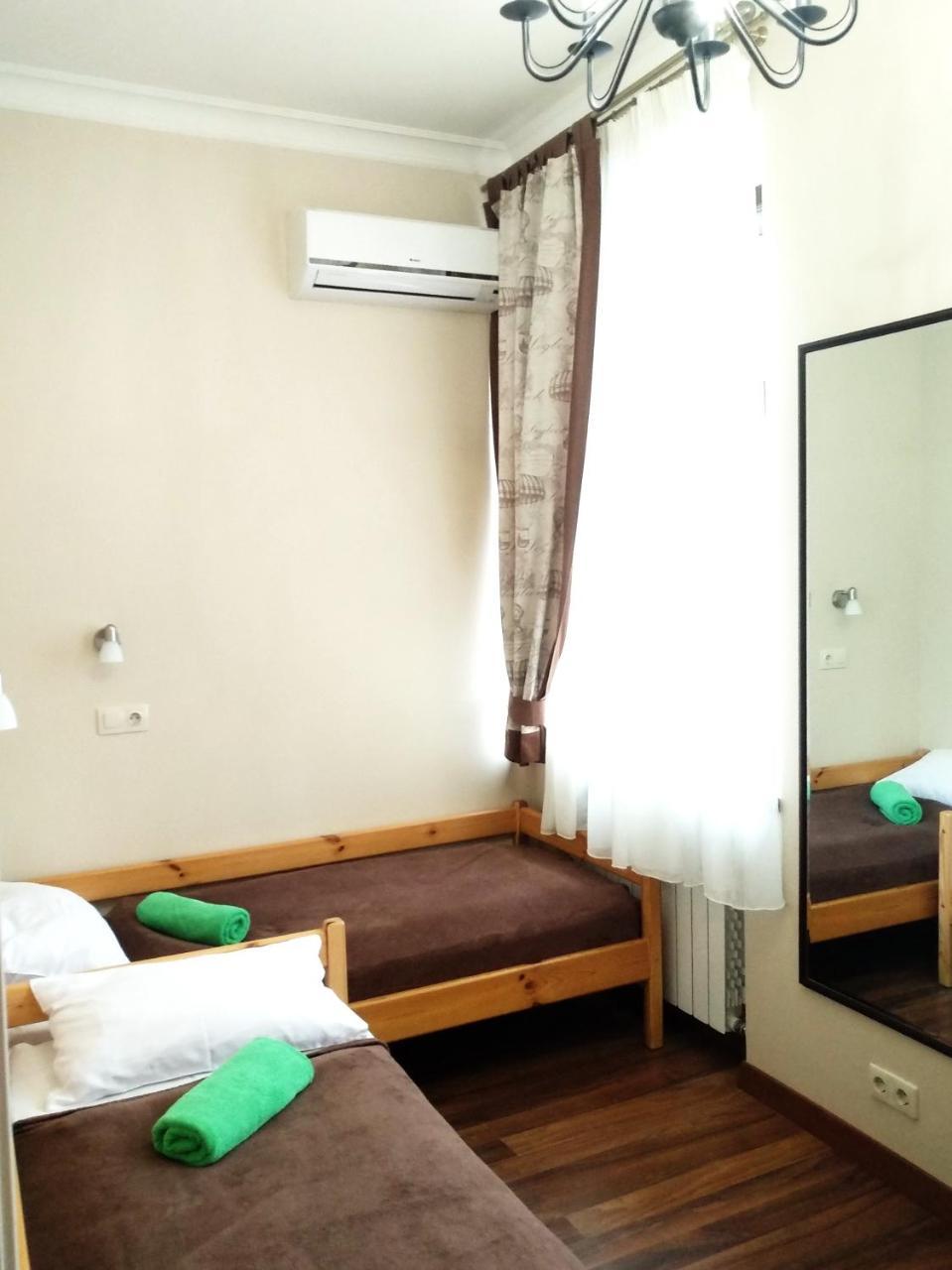 Hotel Belokorichi à Kiev Extérieur photo