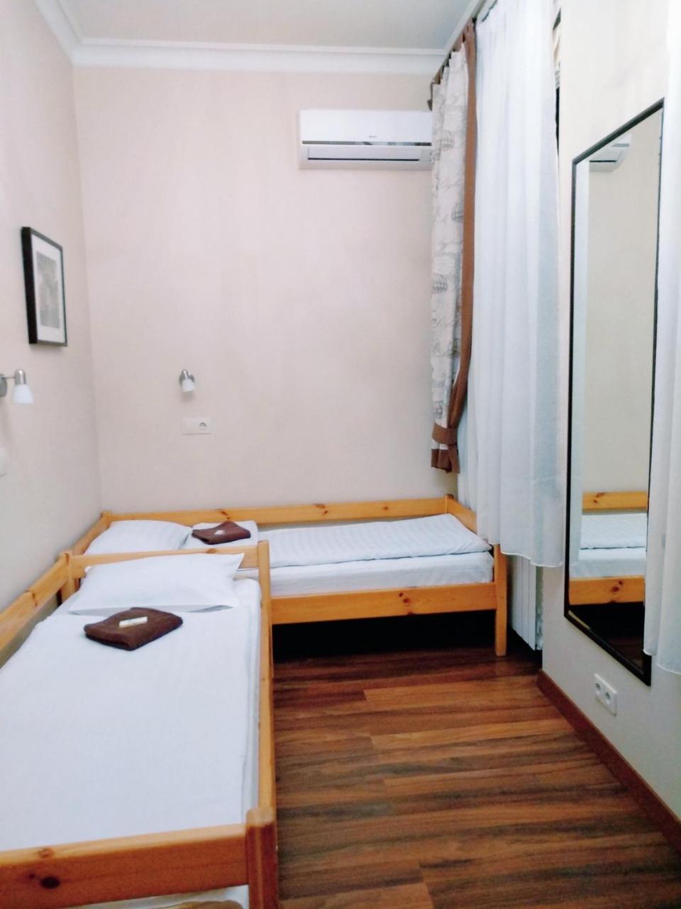 Hotel Belokorichi à Kiev Extérieur photo