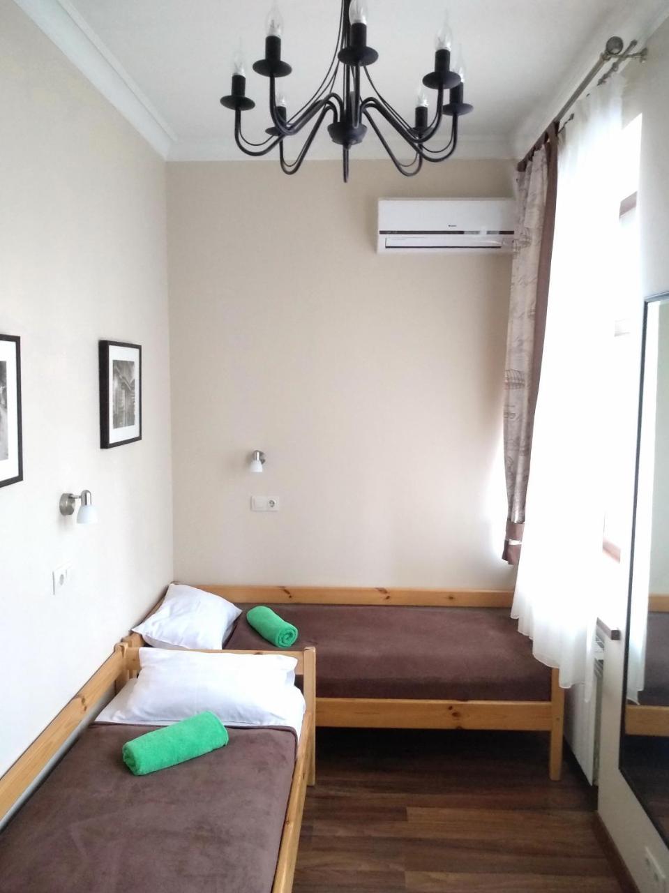 Hotel Belokorichi à Kiev Extérieur photo