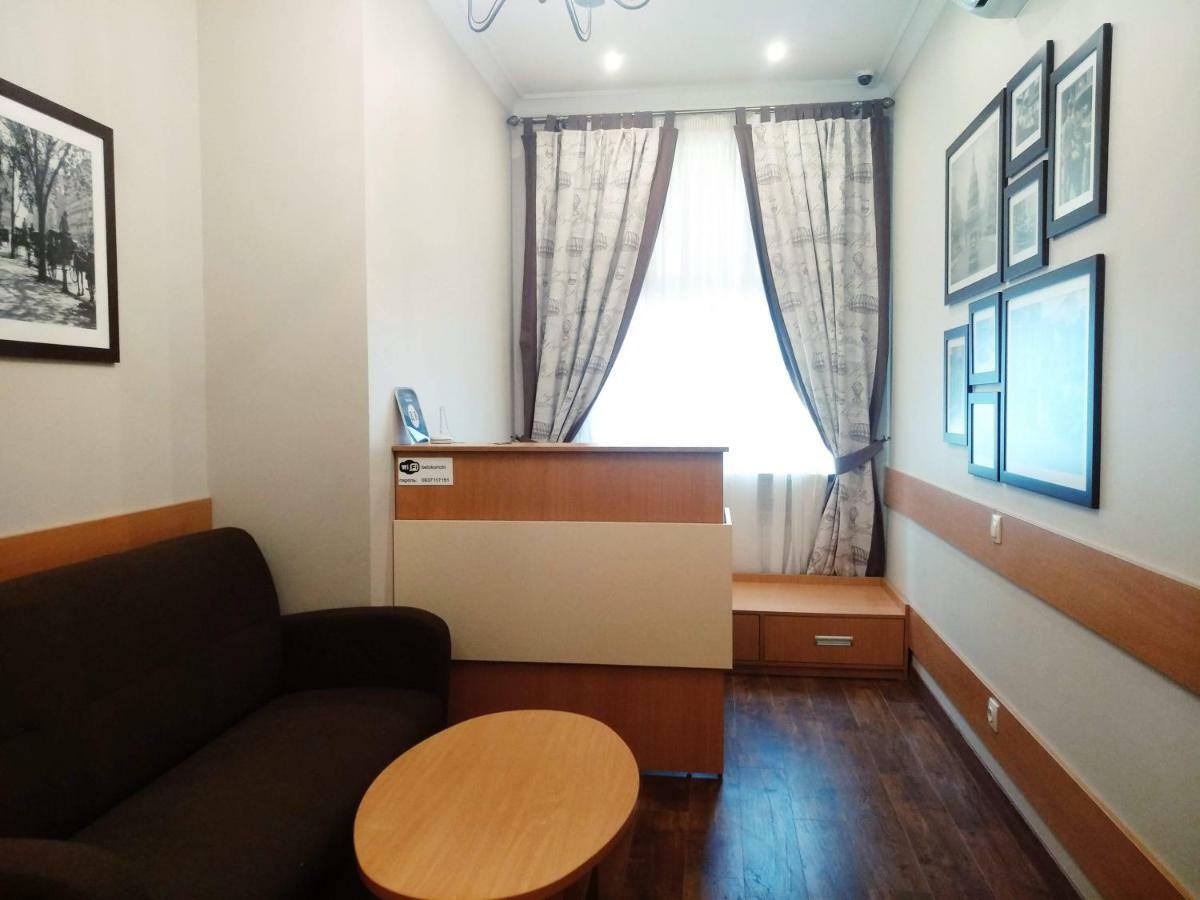 Hotel Belokorichi à Kiev Extérieur photo