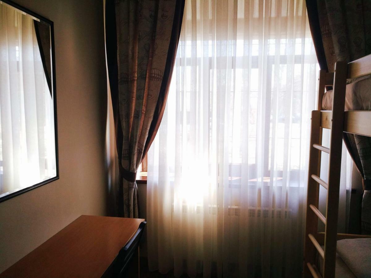 Hotel Belokorichi à Kiev Extérieur photo