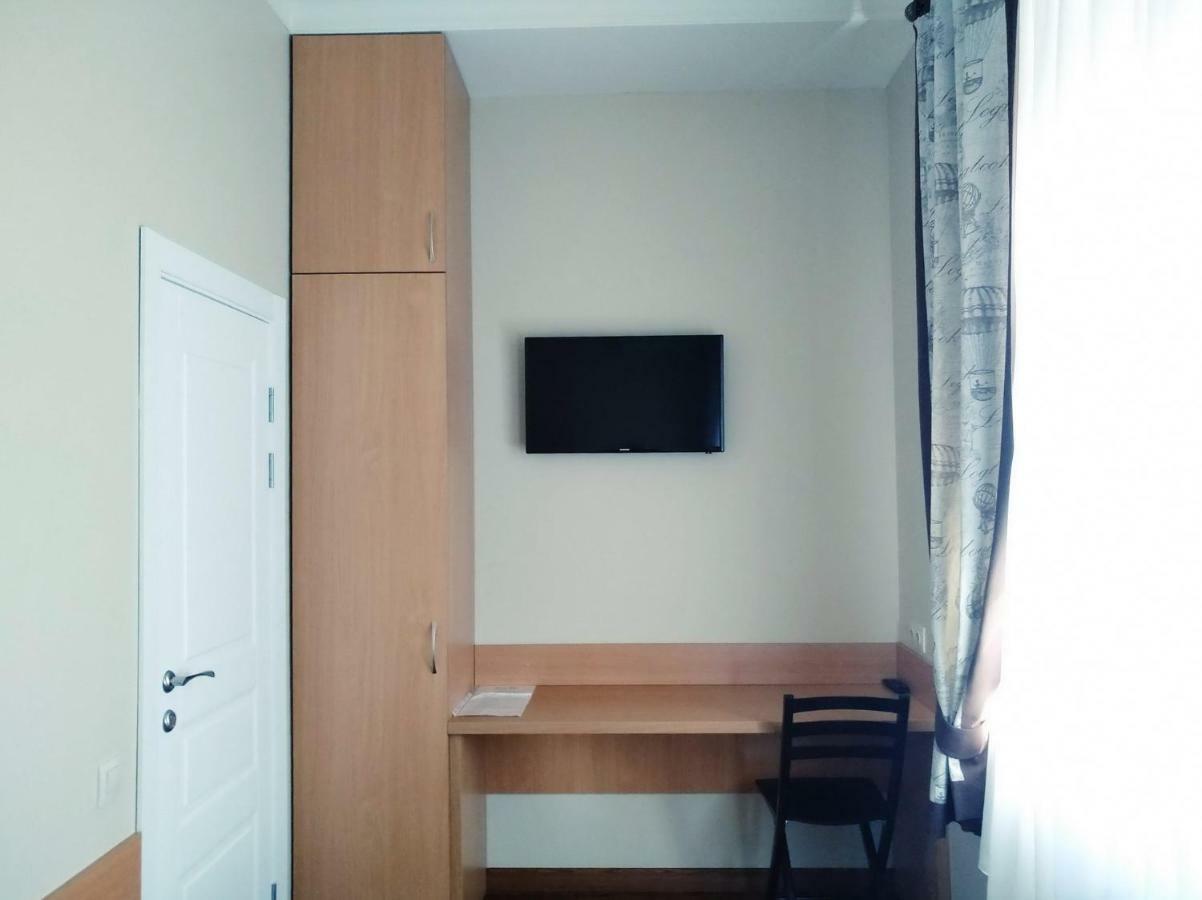 Hotel Belokorichi à Kiev Extérieur photo