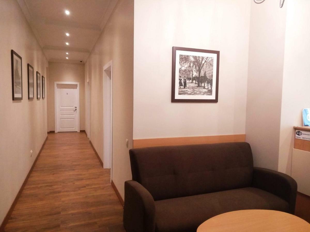 Hotel Belokorichi à Kiev Extérieur photo